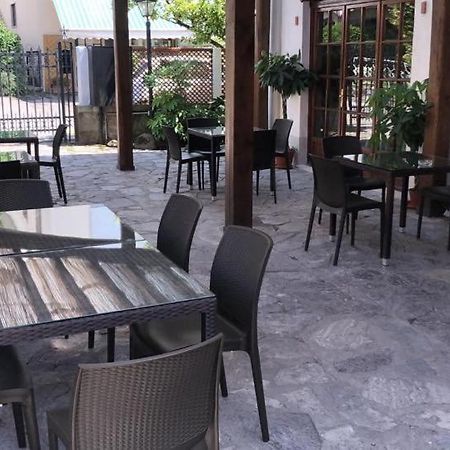 Albergo Antica Lanterna كاستيلنيوفو دي غارفانيانا المظهر الخارجي الصورة