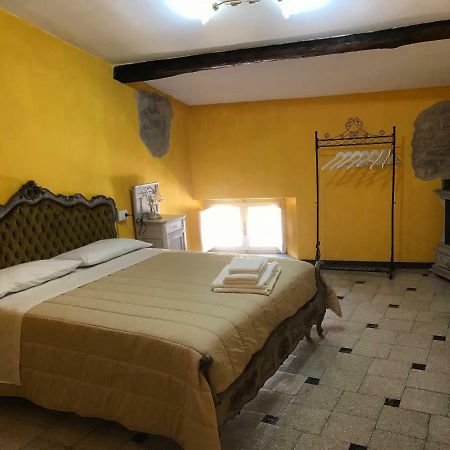 Albergo Antica Lanterna كاستيلنيوفو دي غارفانيانا المظهر الخارجي الصورة