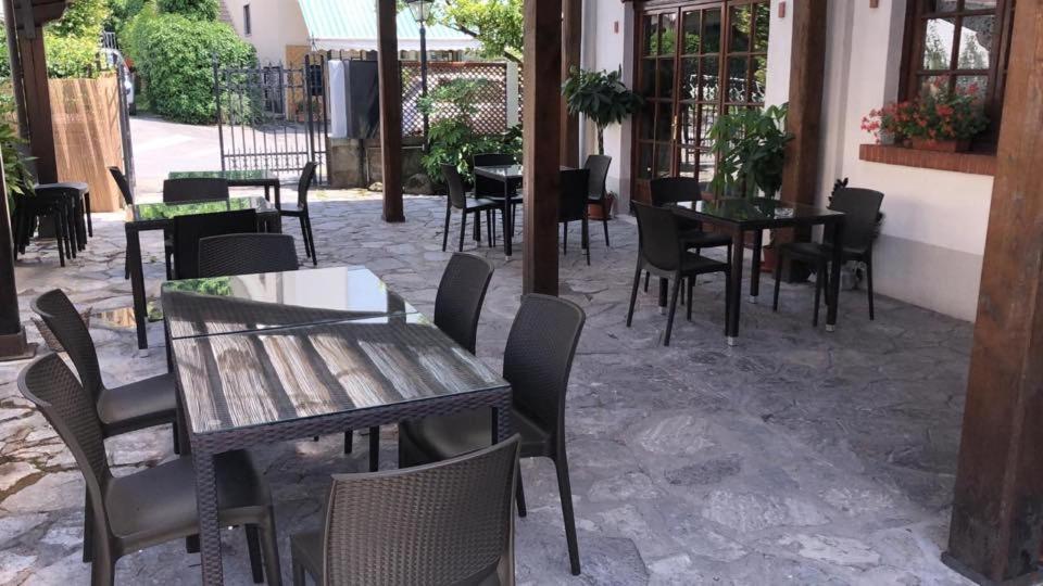 Albergo Antica Lanterna كاستيلنيوفو دي غارفانيانا المظهر الخارجي الصورة