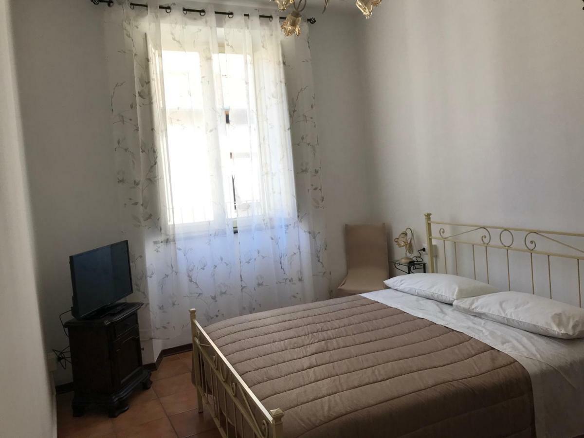 Albergo Antica Lanterna كاستيلنيوفو دي غارفانيانا المظهر الخارجي الصورة