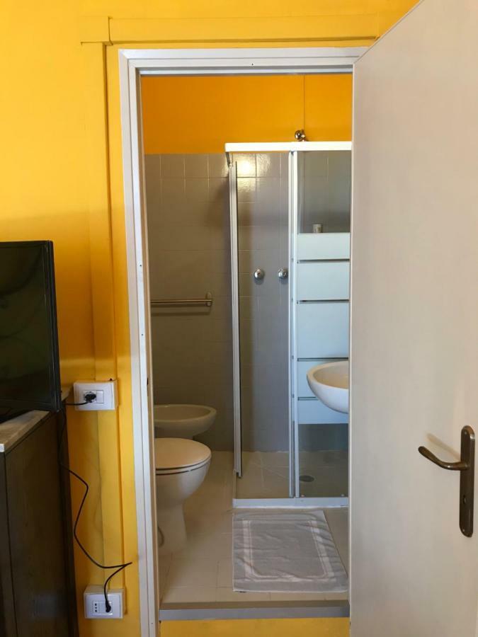 Albergo Antica Lanterna كاستيلنيوفو دي غارفانيانا المظهر الخارجي الصورة